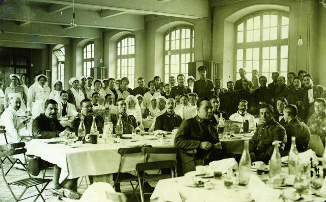 Base Unit 21 en 1917, à l'Hôtel de Ville